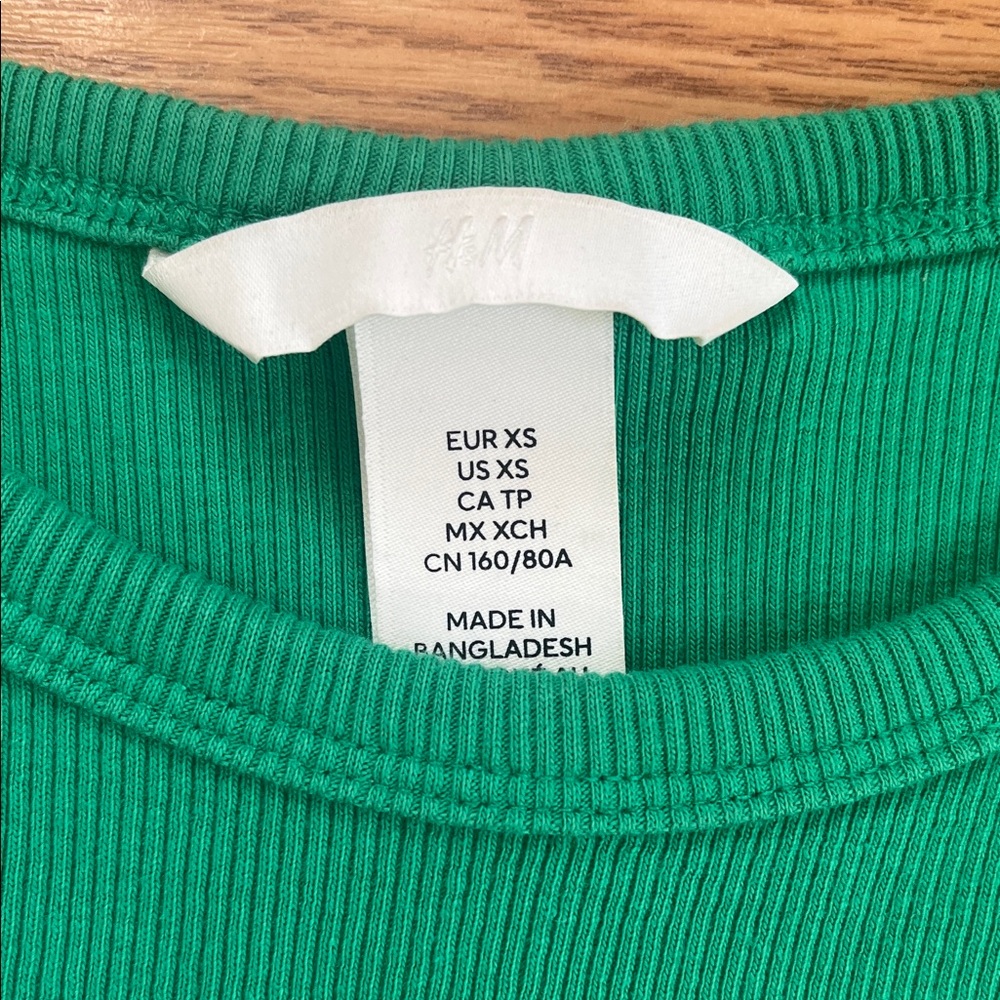 H&M Emerald Ribbed Top - Picture 2 of 4